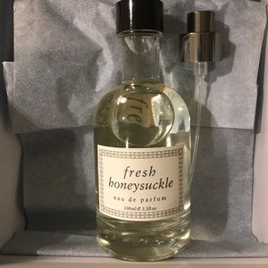 Fresh Honeysuckle Fragrance